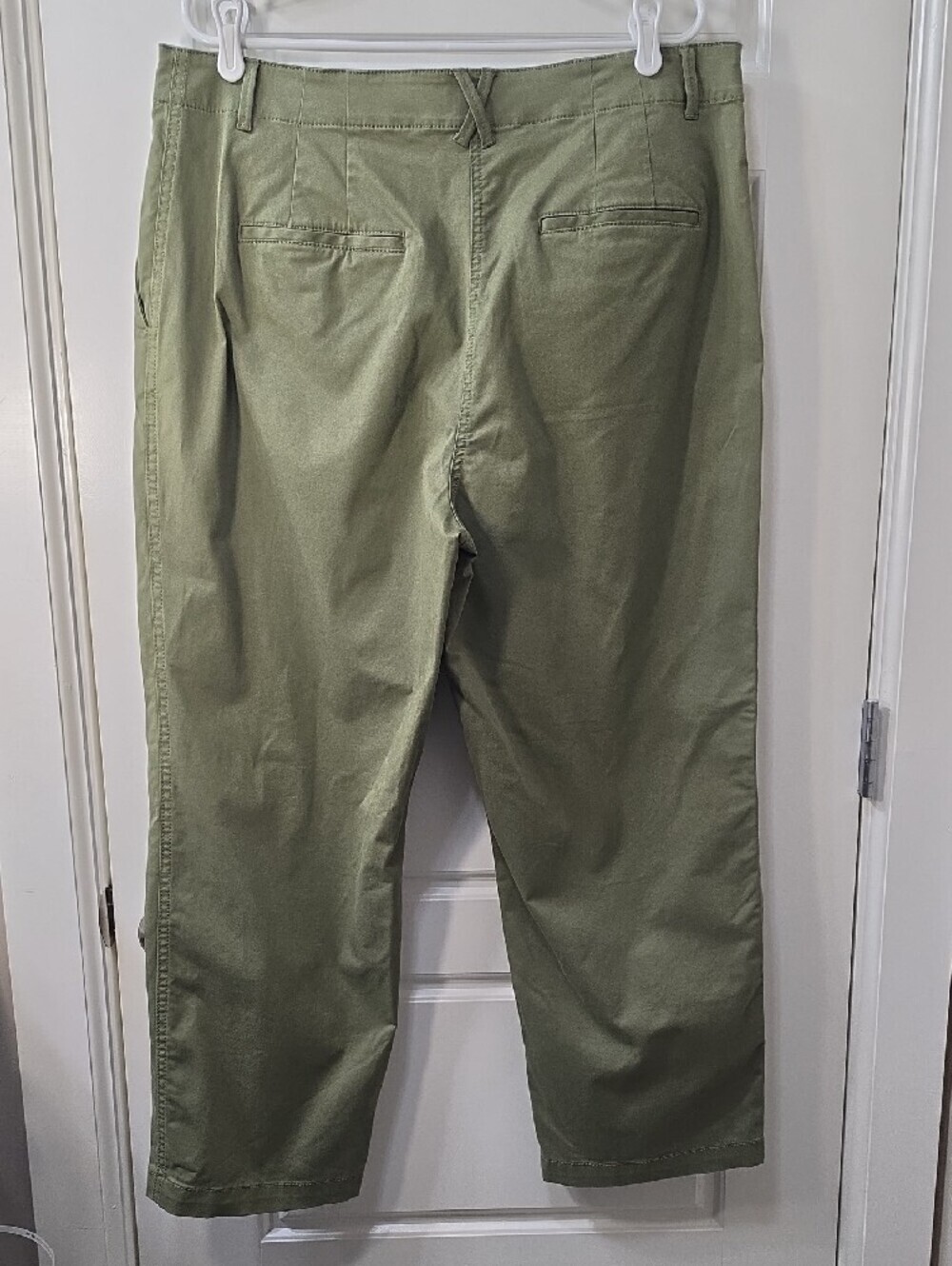 Ann Taylor Weekend Olive Green Pants | Size 16 - Picture 5 of 7